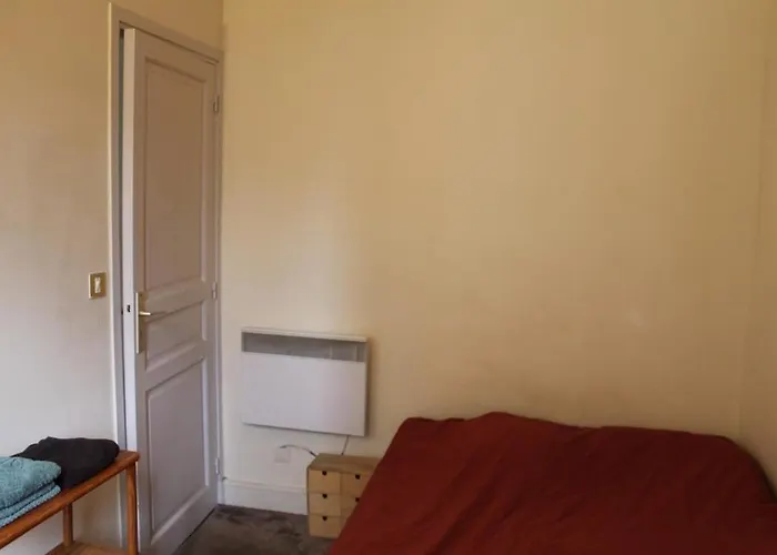 Pleasant South Paris