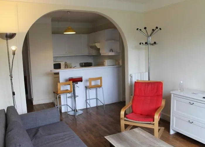 Pleasant South * París